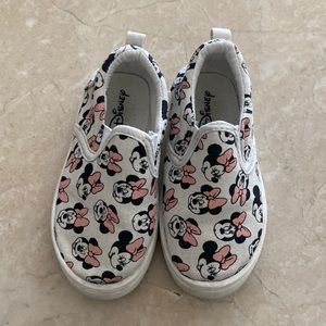 Disney Minnie Mouse slip on sneakers